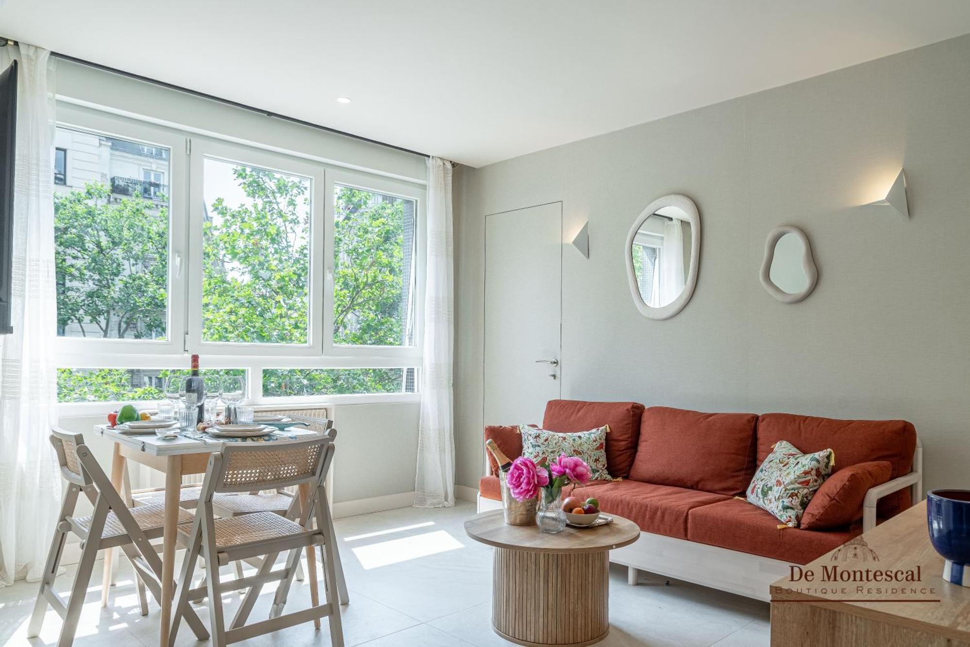De Montescal - Hot Tub And Ac Cosy Apartment A Prime Location 40M2 Paris Exterior foto